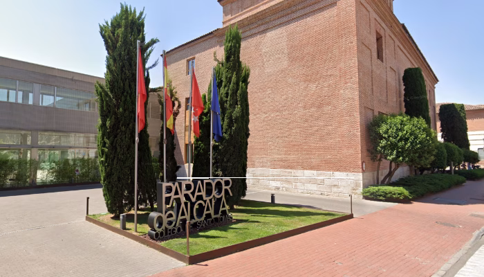 CCOO informa que Paradores evaluará el riesgo térmico del centro de Alcalá de Henares este verano