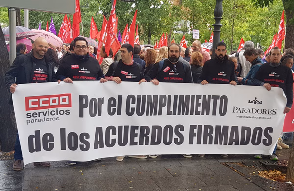 Concentración de CCOO en Paradores en protesta por el incumplimiento de los acuerdos firmados